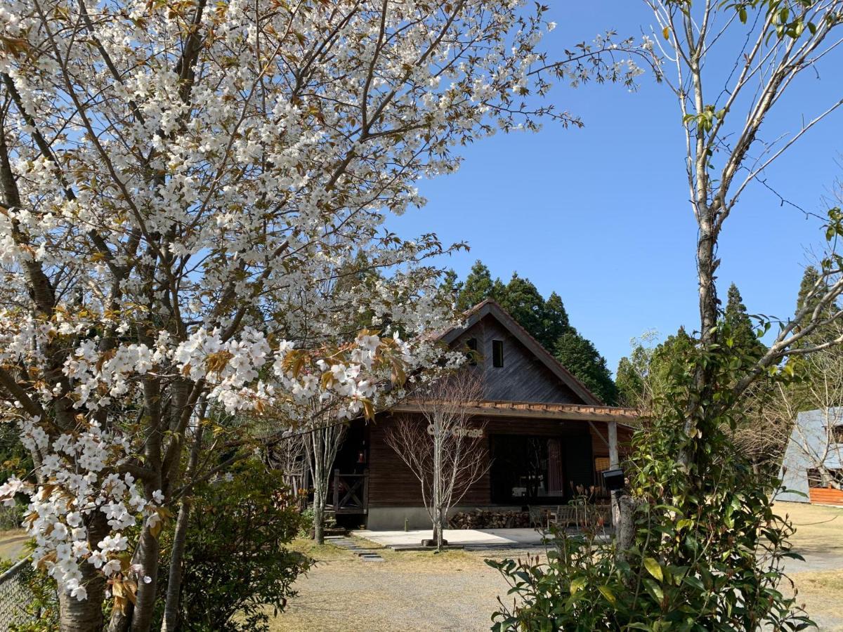 Guesthouse Coco Garage Kirishima Exterior foto